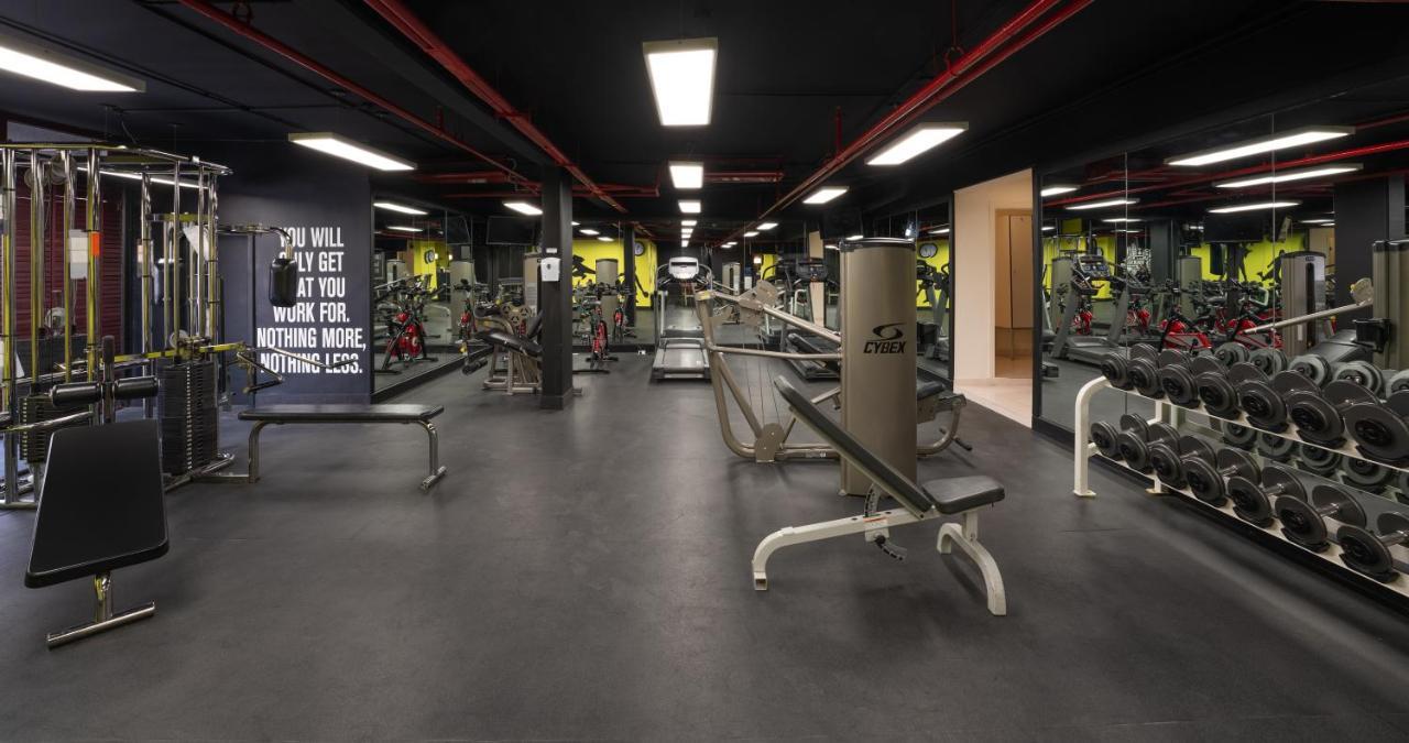 Moevenpick Resort Petra Ваді-Муса Екстер'єр фото The gym at the hotel